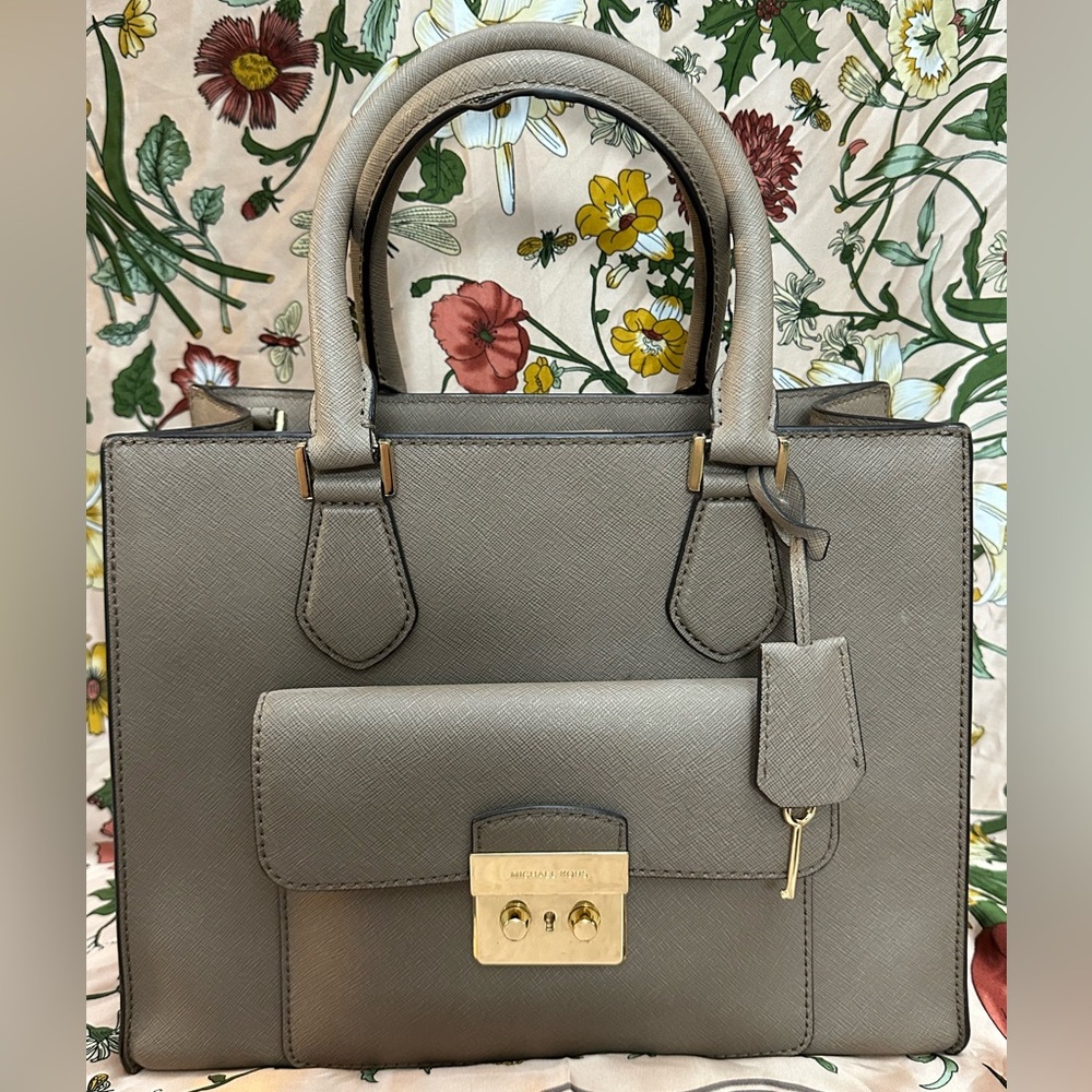 Michael Kors Bridgette Medium East West EW Tote Bag Purse Dark Dune
